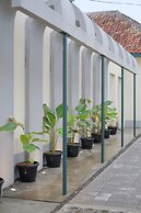 Agung Guest House by RF