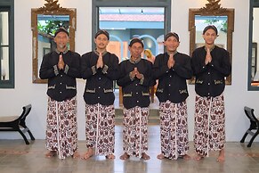 Agung Guest House by RF