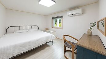 Hongcheon Fiction House Pension