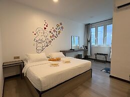 Ru Jia Hai She Hotel