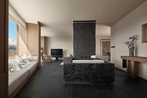 Deqin Meri Poodom hotel