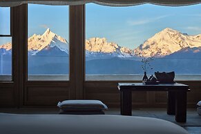 Deqin Meri Poodom hotel