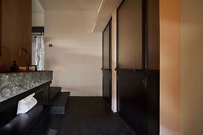 Deqin Meri Poodom hotel