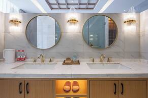 ChongQing BackHome Riverview Hotel