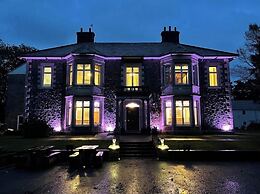 Plas Y Bryn Manor Hotel