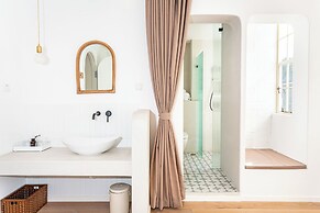 HANG ZHOU XI HU DOUMO SHAN JING JIU DIAN