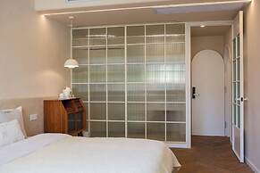 HANG ZHOU XI HU DOUMO SHAN JING JIU DIAN