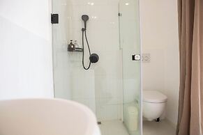 HANG ZHOU XI HU DOUMO SHAN JING JIU DIAN