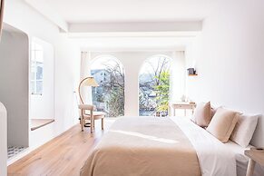 HANG ZHOU XI HU DOUMO SHAN JING JIU DIAN