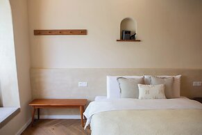 HANG ZHOU XI HU DOUMO SHAN JING JIU DIAN