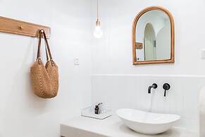 HANG ZHOU XI HU DOUMO SHAN JING JIU DIAN