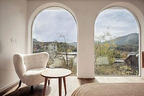 HANG ZHOU XI HU DOUMO SHAN JING JIU DIAN