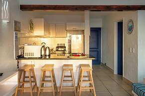 Club Mykonos by First Private Stays