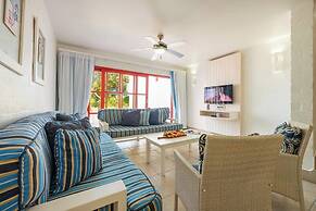 Club Mykonos by First Private Stays