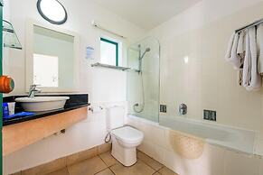 Club Mykonos by First Private Stays