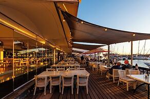 Club Mykonos by First Private Stays