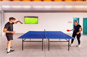Club Mykonos by First Private Stays