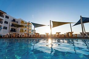 Club Mykonos by First Private Stays