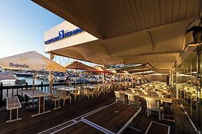 Club Mykonos by First Private Stays
