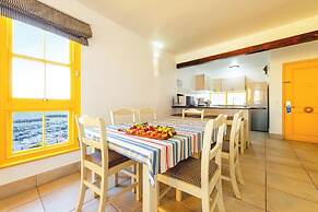 Club Mykonos by First Private Stays