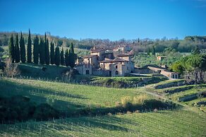 Villa Chianti With Infinity Pool And Vineyard View