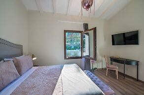 Villa Chianti With Infinity Pool And Vineyard View
