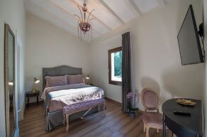 Villa Chianti With Infinity Pool And Vineyard View