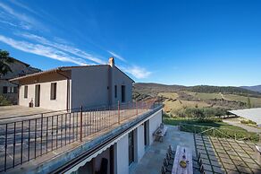 Villa Chianti With Infinity Pool And Vineyard View