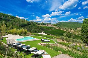 Villa Chianti With Panoramic Pool On The Vineyard