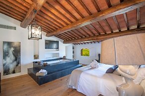 Villa Chianti With Panoramic Pool On The Vineyard