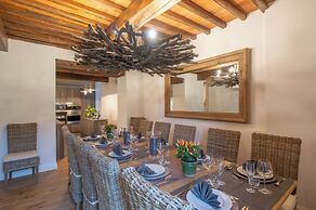 Villa Chianti With Panoramic Pool On The Vineyard