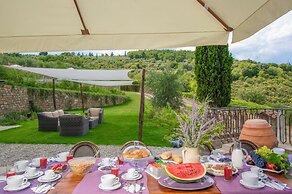 Villa Chianti With Panoramic Pool On The Vineyard
