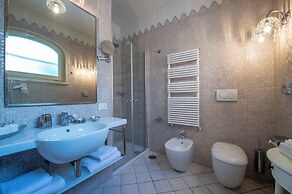 Villa In Positano With Luxury Spa & Amazing View