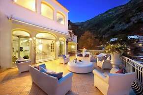 Villa In Positano With Luxury Spa & Amazing View