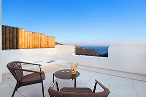 Design Villa With Infinity Pool & Li Galli View