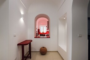 Elegant Villa In Anacapri | Infinity Pool & Design