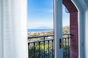 Sea View Rooftop Apartment With Jacuzzi & Garden