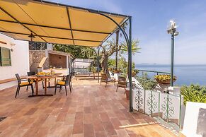 Villa Panorama With Private Pool & View