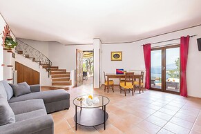 Villa Panorama With Private Pool & View