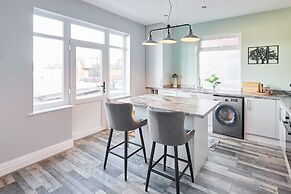 Host Stay The Parade View