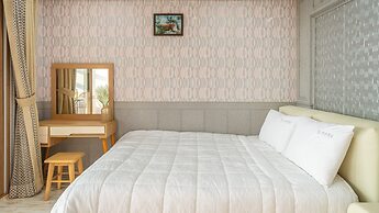 Geoje Marine Castle Spa Pension