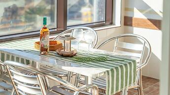 Geoje Marine Castle Spa Pension