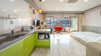 Geoje Marine Castle Spa Pension