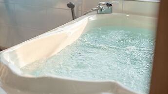 Geoje Marine Castle Spa Pension