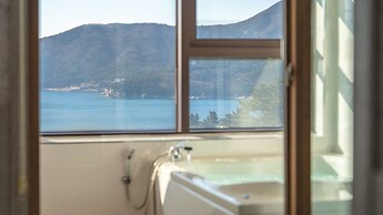 Geoje Marine Castle Spa Pension