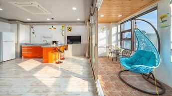 Geoje Marine Castle Spa Pension