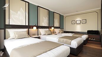 Halong Lyra Grandeur Cruise