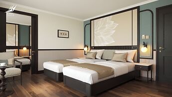 Halong Lyra Grandeur Cruise