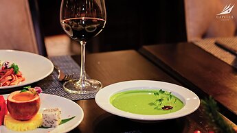 Halong Lyra Grandeur Cruise