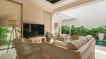 Deneva Villa by Betterplace